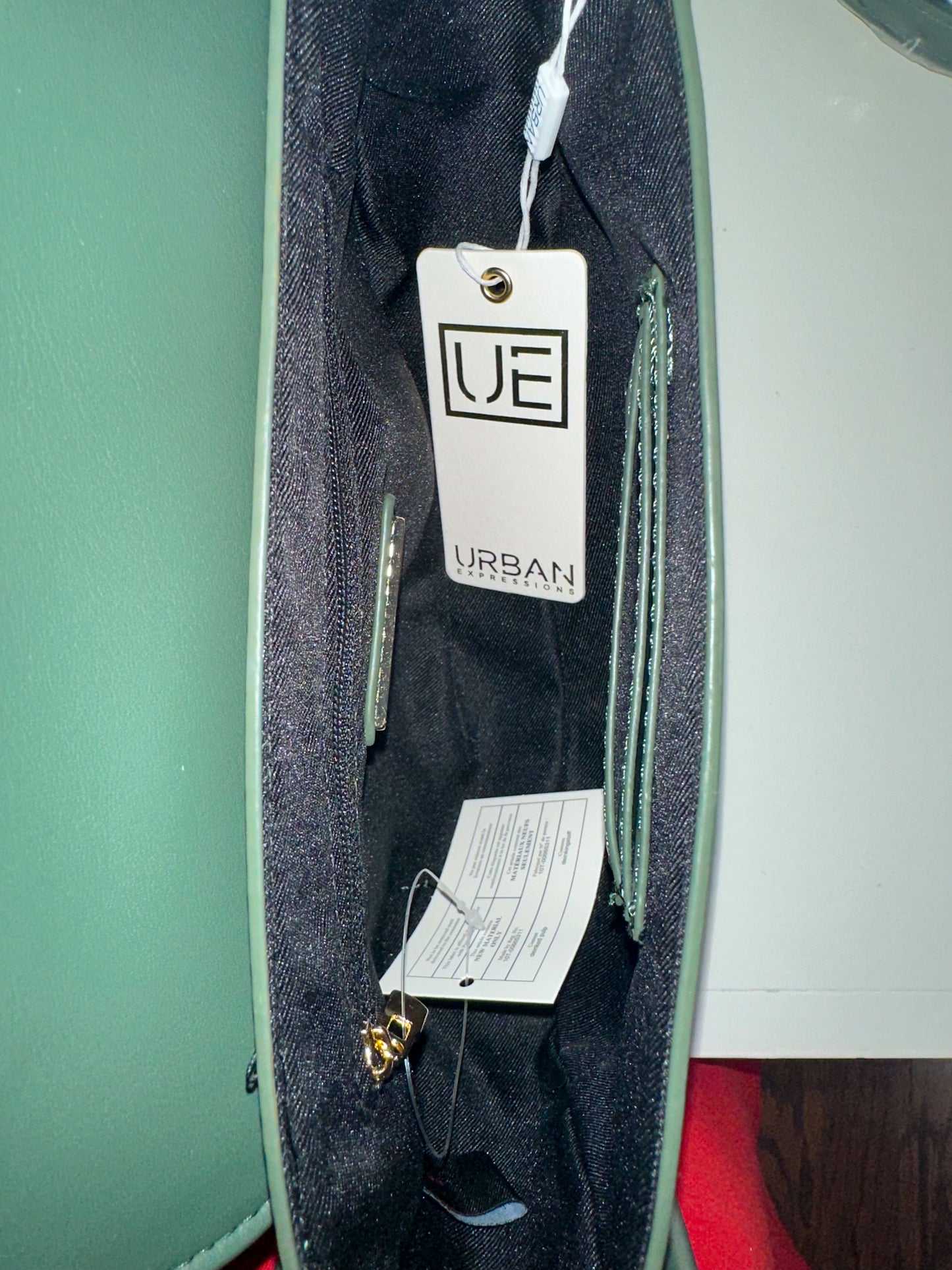 Arlo Crossbody