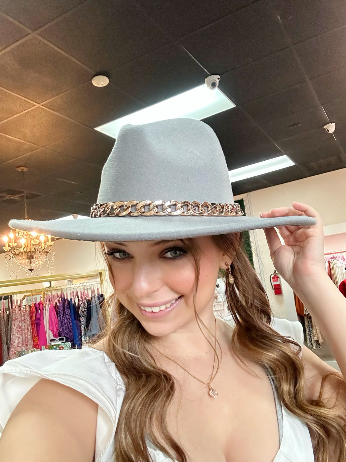 Vintage Plain Fedora Hat w/ Gold Chain