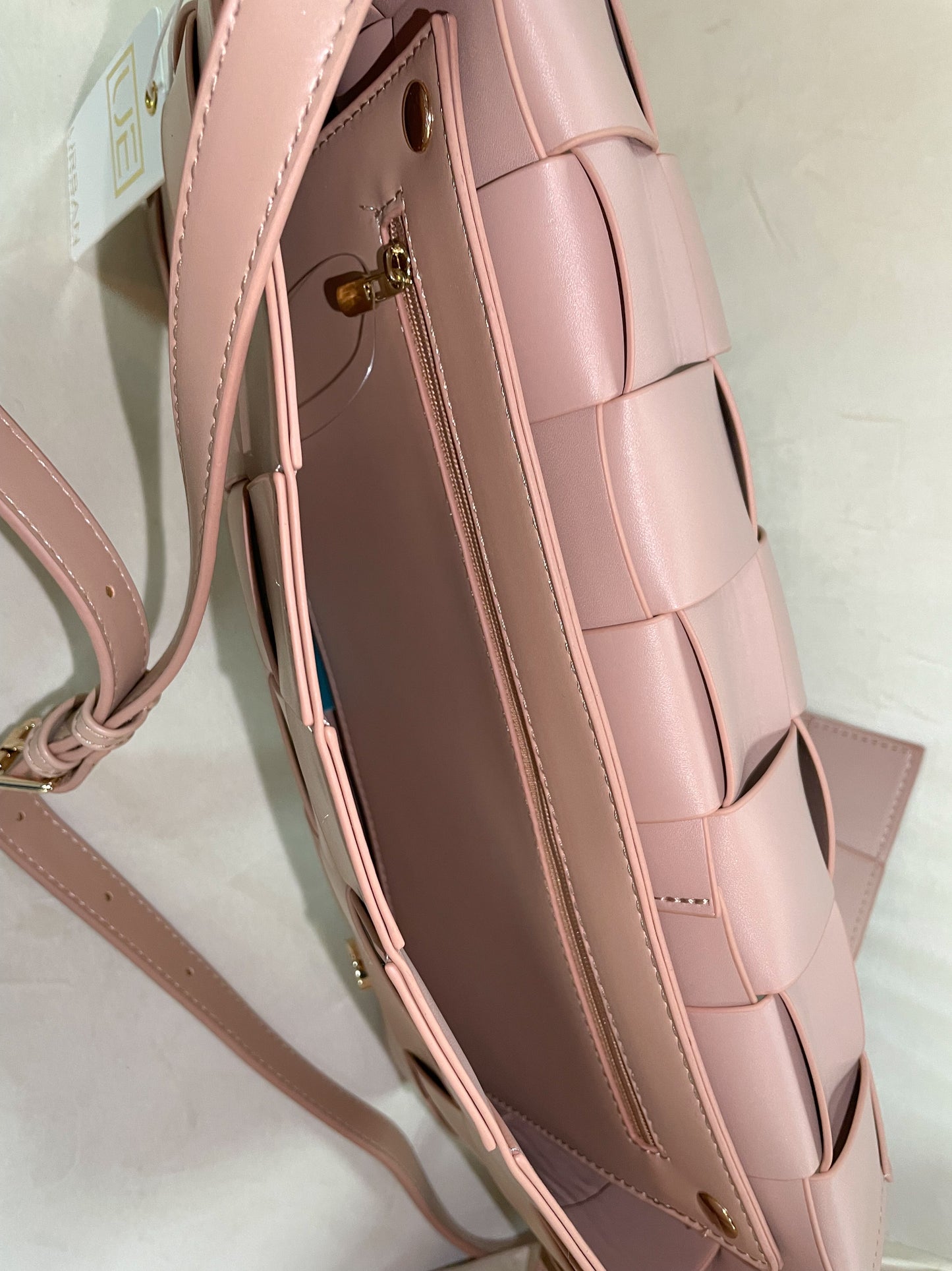 Olga Crossbody